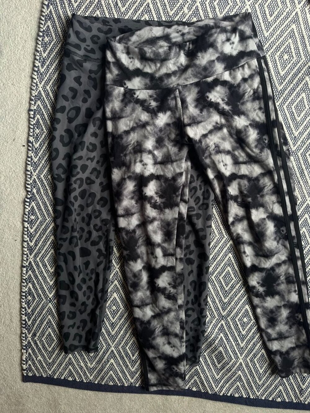 2 designer brand leggings becco and Feathers Large animal print